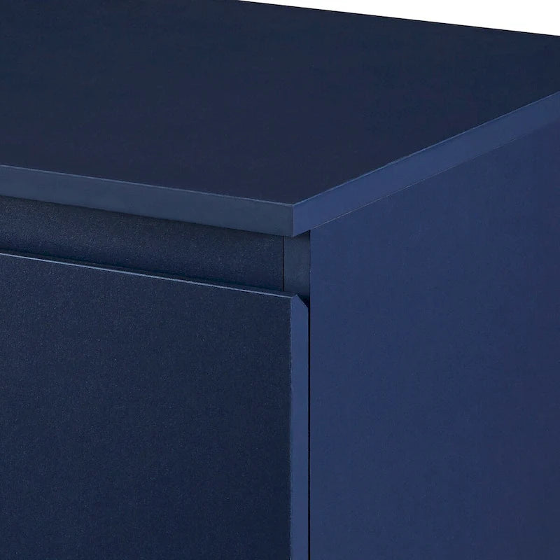 Minimalistisches und luxuriöses Sideboard mit zwei Türen und goldfarbenen Metallbeinen fürs Wohn- und Esszimmer