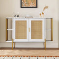 Eleganter geschwungener Esszimmerschrank mit goldfarbenem Rand